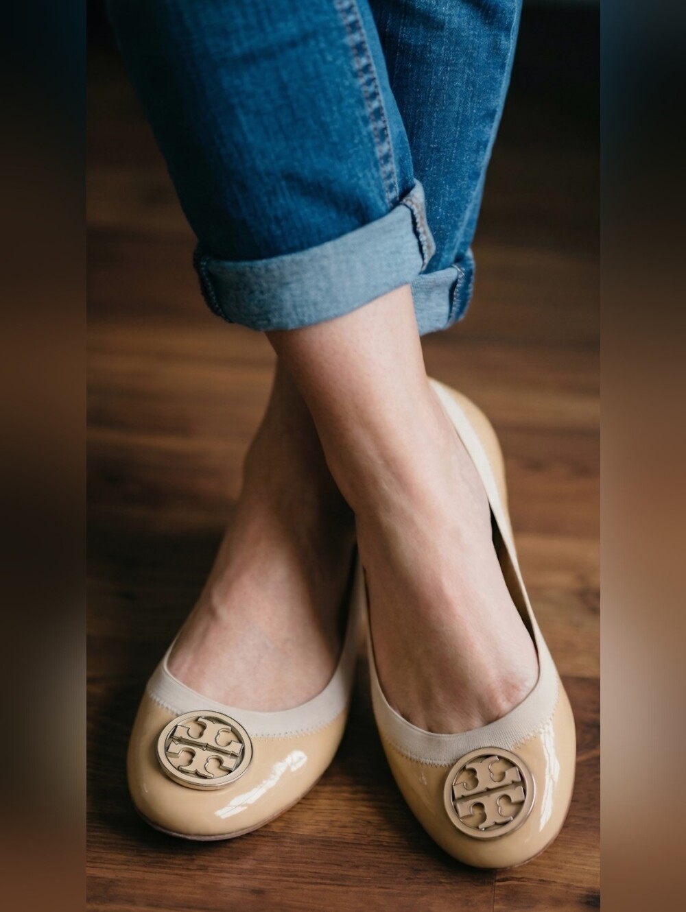 Tory Burch Caroline Patent Leather Ballet Flats / Sz 6 / Nude Beige